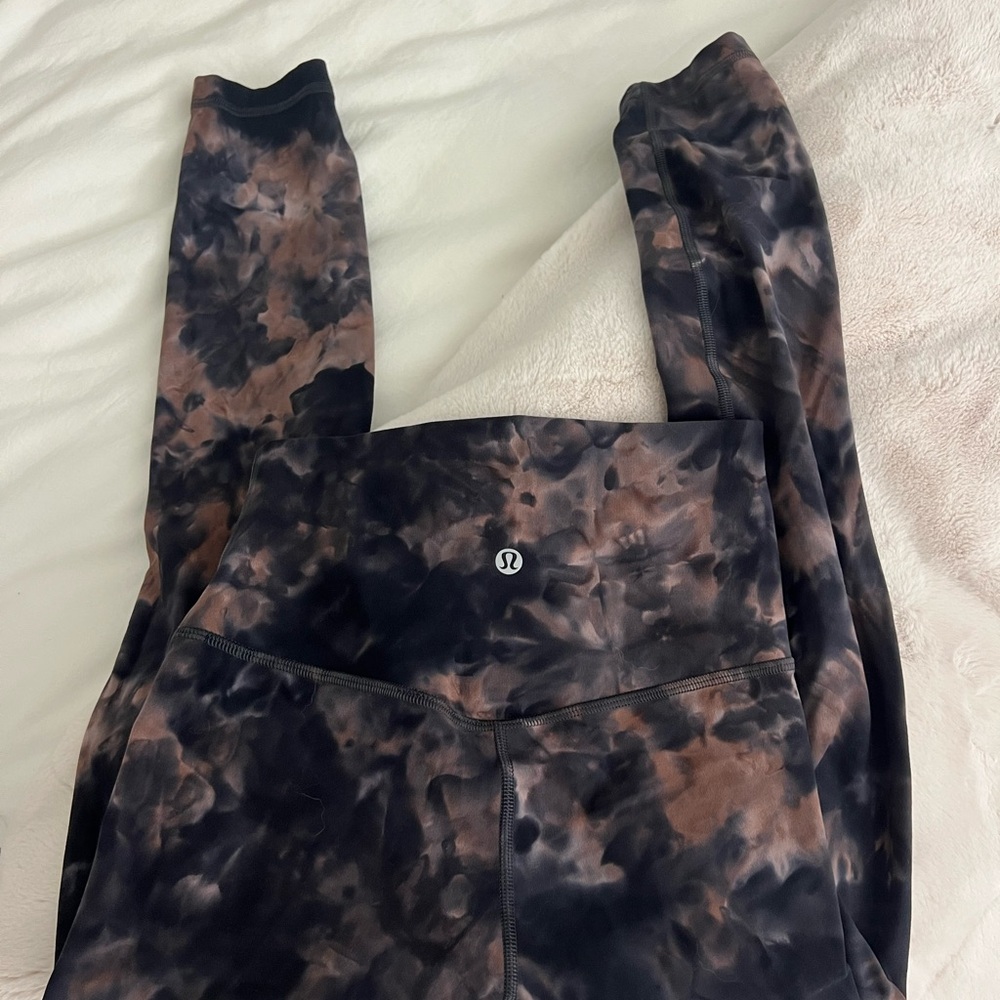 Lululemon black purplish tie dye leggings